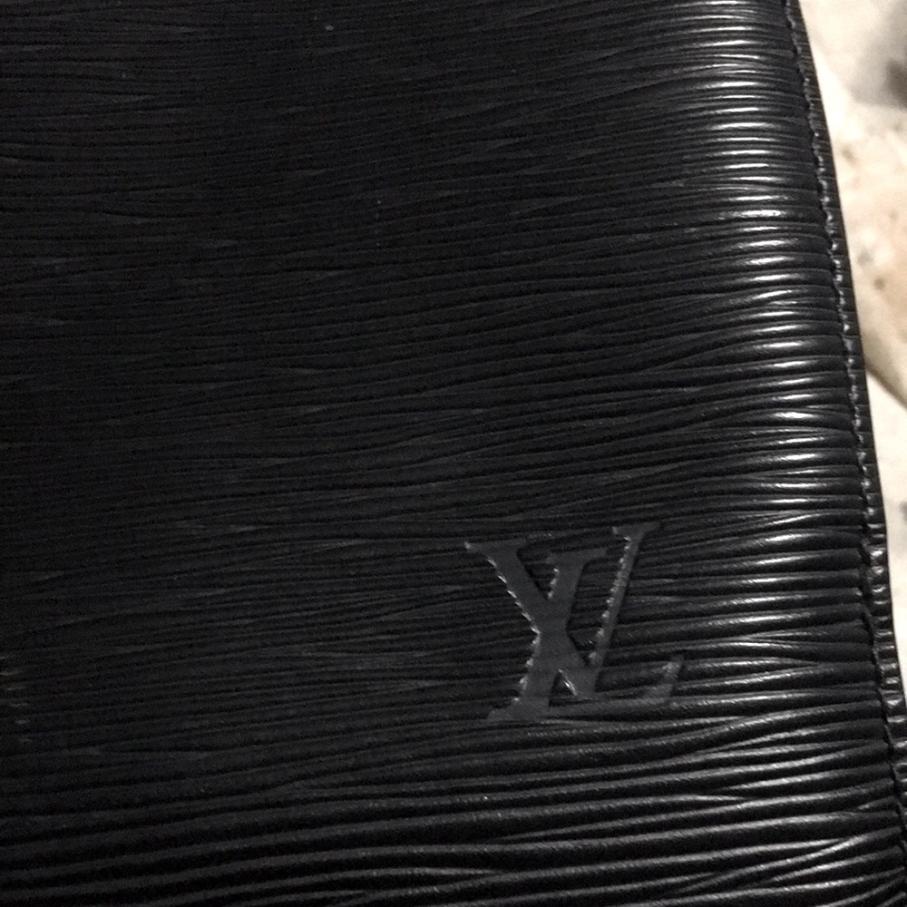 Authentic Louis Vuitton hand bag